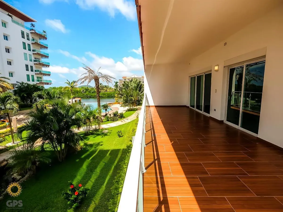 View Of The Pool And Facing The Marina - 2009G Apartman Mazatlán