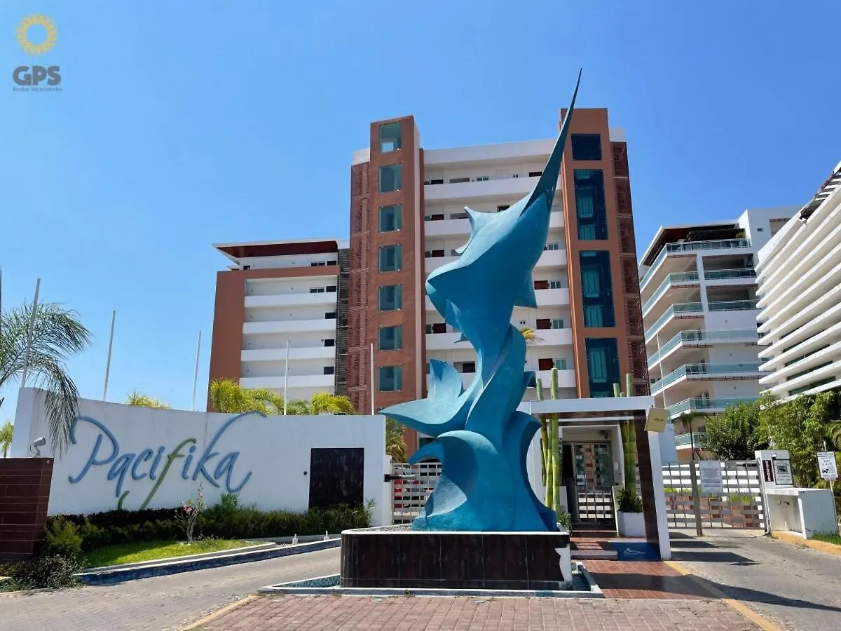 View Of The Pool And Facing The Marina - 2009G Apartment Mazatlan